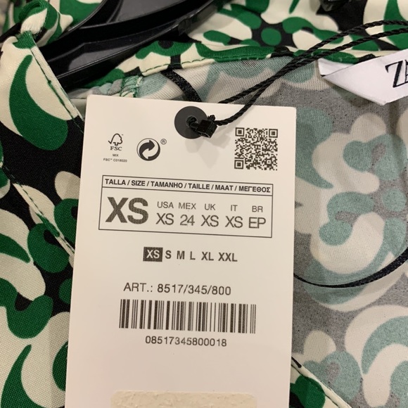 Brand New! Zara top size XS - Picture 7 of 7